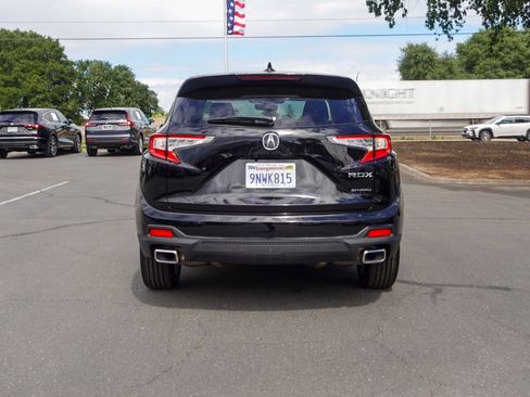 Used 2024 Acura RDX SH-AWD image 7