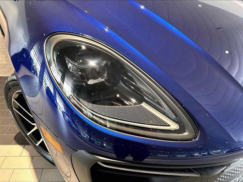 New 2026 Porsche Macan AWD/4WD image 12