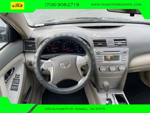 Used 2010 Toyota Camry XLE FWD image 12