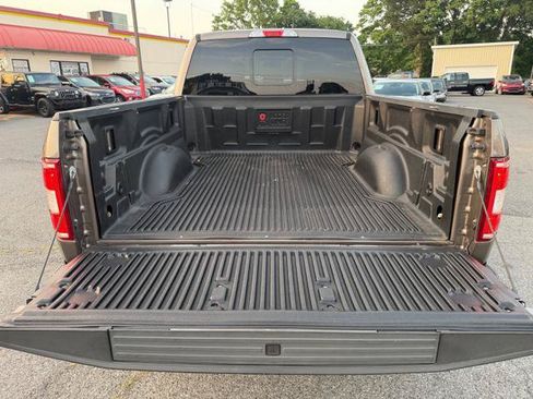 Used 2018 Ford F150 XLT w/ Equipment Group 302A Luxury AWD/4WD image 14