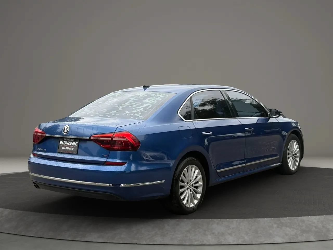Used 2017 Volkswagen Passat 1.8T SE FWD image 3
