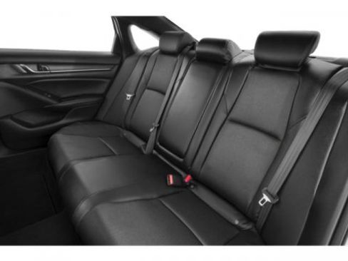 Used 2018 Honda Accord Sport image 14