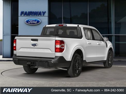 Used 2024 Ford Maverick Lariat FWD image 2