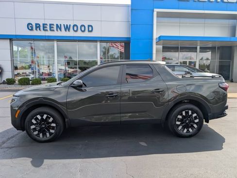 Used 2026 Hyundai Santa Cruz SEL AWD/4WD image 2