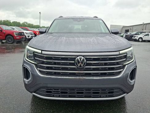 Used 2024 Volkswagen Atlas SE FWD image 2