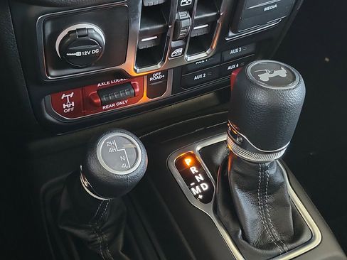 New 2026 Jeep Wrangler Willys AWD/4WD image 30