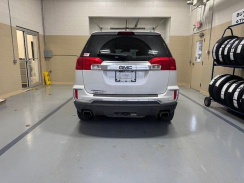 Used 2017 GMC Terrain SLT w/ Open Road Package image 10