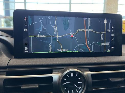 Used 2022 Lexus IS 500 image 16