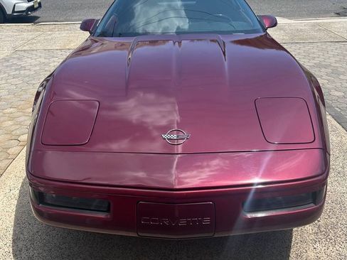 Used 1993 Chevrolet Corvette Convertible RWD image 2