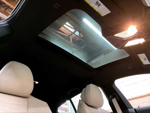 Certified 2025 BMW 840i RWD image 23