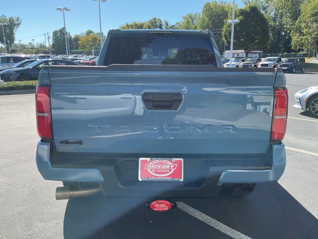 Used 2026 Toyota Tacoma TRD Off-Road AWD/4WD image 9