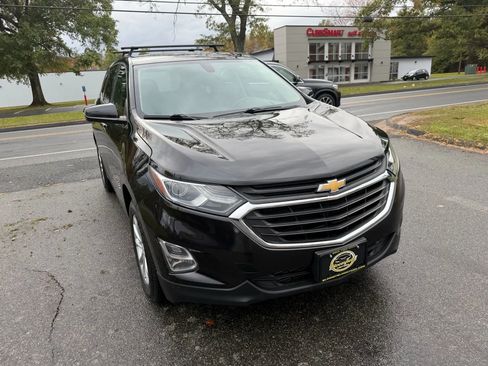 Used 2019 Chevrolet Equinox LT image 3