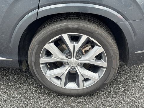 Used 2021 Hyundai Palisade Limited image 19