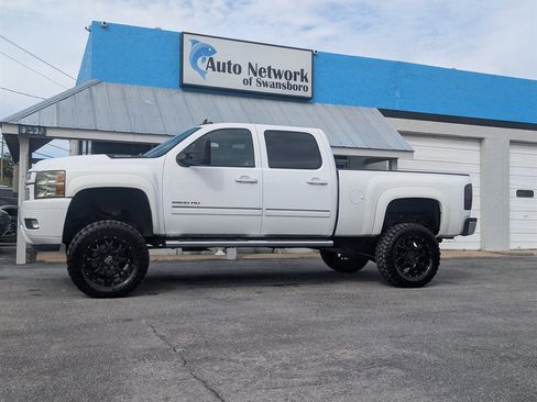 Used 2012 Chevrolet Silverado 2500 LT w/ Z71 Appearance Package image 1