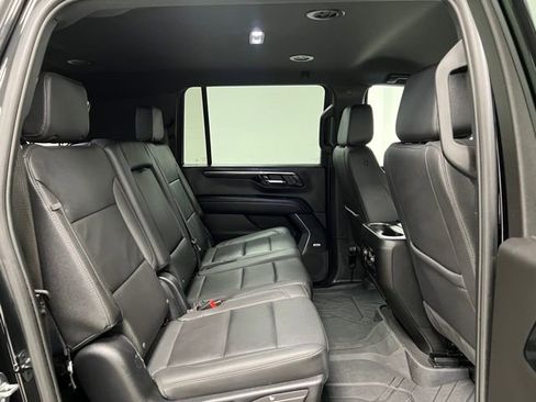 Used 2025 Chevrolet Suburban LT w/ Comfort Package image 52