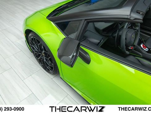 Used 2021 Lamborghini Huracan EVO RWD image 13