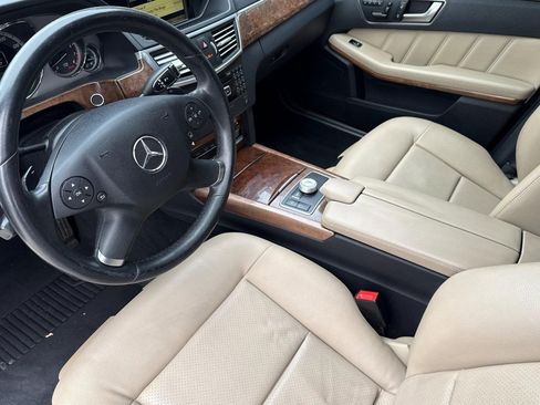Used 2012 Mercedes-Benz E 350 Sedan image 4