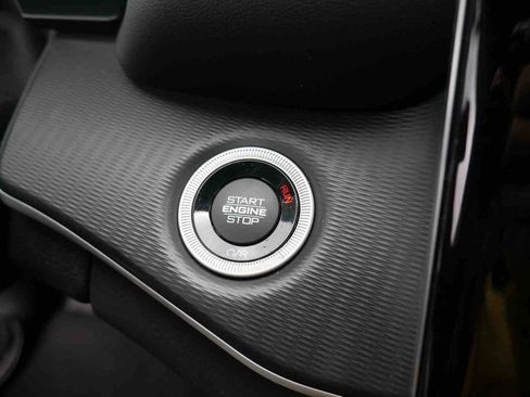 Certified 2024 Jeep Grand Cherokee Altitude AWD/4WD image 24