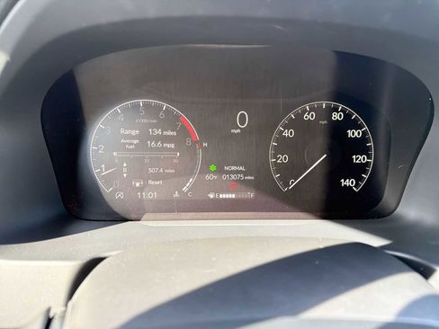 Used 2025 Honda Ridgeline TrailSport image 32