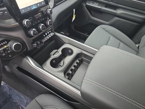 New 2026 RAM 1500 Big Horn AWD/4WD image 25