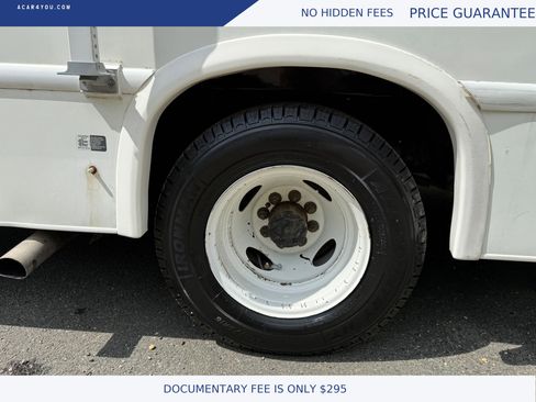 Used 2011 Ford E-450 and Econoline 450 Super Duty w/ Motorhome Prep Pkg image 23