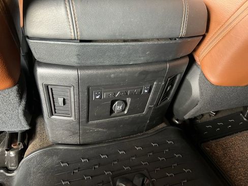 Used 2017 RAM 3500 Laramie Longhorn image 40