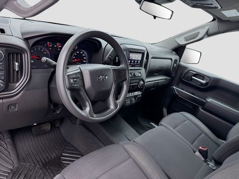 Used 2022 Chevrolet Silverado 1500 Custom Trail Boss w/ Midnight Edition AWD/4WD image 7