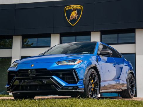 Used 2024 Lamborghini Urus Performante AWD/4WD image 1