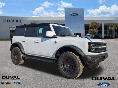 New 2025 Ford Bronco Outer Banks w/ Sasquatch Package