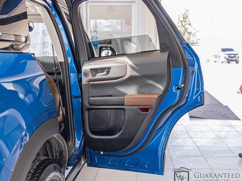 Used 2025 Ford Bronco Sport Outer Banks w/ Outer Banks Tech Package+ image 39