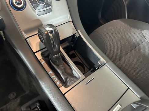 Used 2015 Ford Taurus SEL AWD/4WD image 17