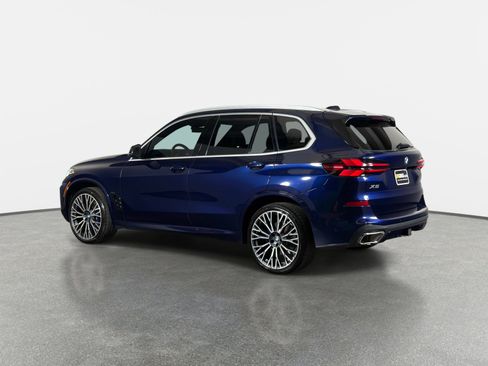 Used 2024 BMW X5 xDrive40i AWD/4WD image 5