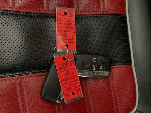 Used 2016 Land Rover Range Rover Sport SVR image 43