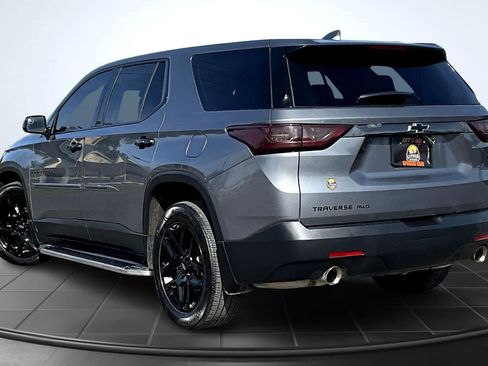 Used 2020 Chevrolet Traverse LS w/ LPO, Blackout Package AWD/4WD image 4