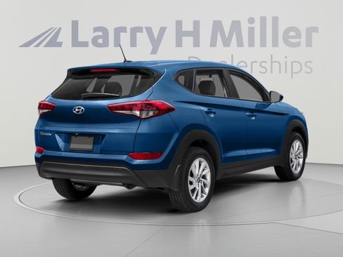Used 2018 Hyundai Tucson SEL FWD image 2