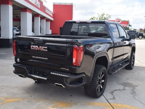 Used 2019 GMC Sierra 1500 AT4 w/ AT4 Premium Package AWD/4WD image 4