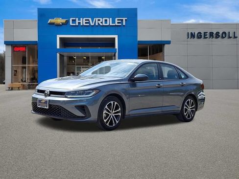 Used 2025 Volkswagen Jetta Sport FWD image 32