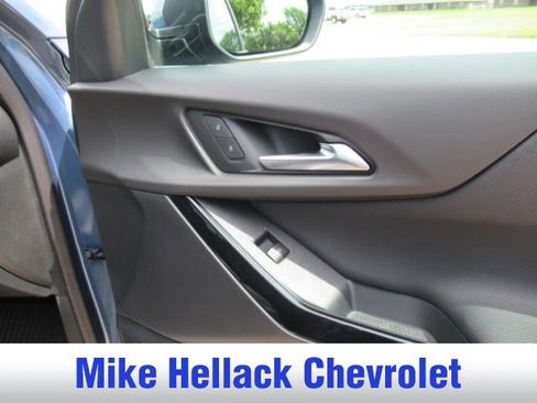 Used 2026 Chevrolet Equinox LT w/ Convenience Package II FWD image 18