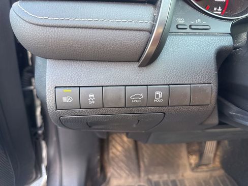 Used 2023 Toyota Camry XSE image 8