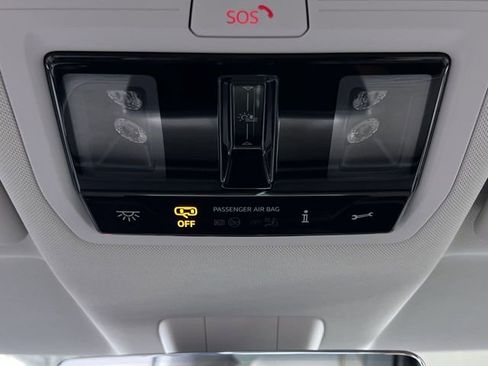 New 2025 Volkswagen ID. Buzz 1st Edition image 37