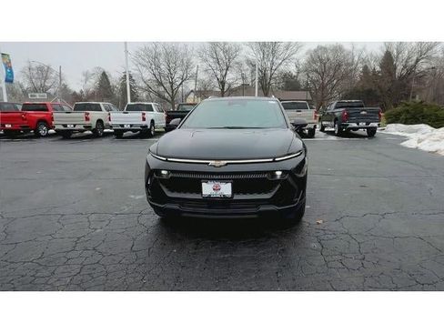 New 2026 Chevrolet Equinox EV LT w/ LPO, All-Weather Mat Package AWD/4WD image 3