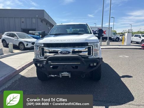 Used 2018 Ford F250 XLT AWD/4WD image 3