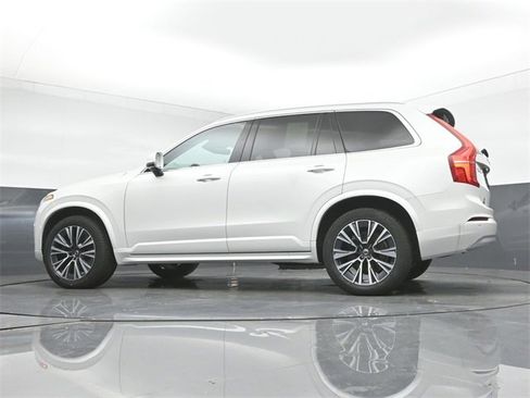 Used 2022 Volvo XC90 T6 Momentum w/ Climate Package image 41