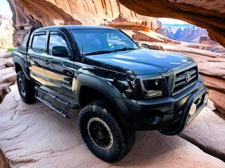 Used 2006 Toyota Tacoma PreRunner image 1