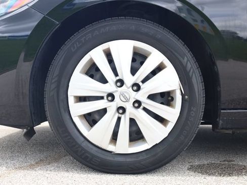 Used 2024 Nissan Sentra S FWD image 8