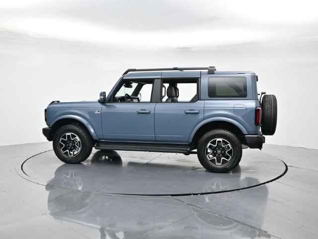 Used 2025 Ford Bronco Outer Banks AWD/4WD image 7