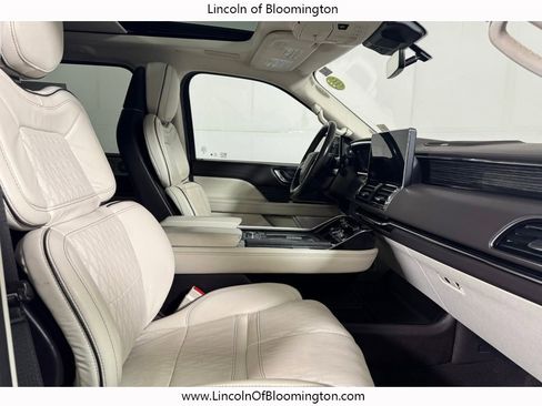 Used 2023 Lincoln Navigator Black Label AWD/4WD image 19