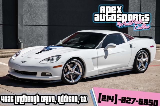 Used 2012 Chevrolet Corvette Coupe w/ 2LT Preferred Equipment Group RWD image 1