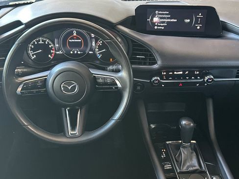 Used 2024 MAZDA MAZDA3 s FWD image 14