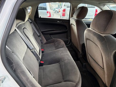 Used 2014 Chevrolet Impala LT w/ LT Sunroof Package image 21